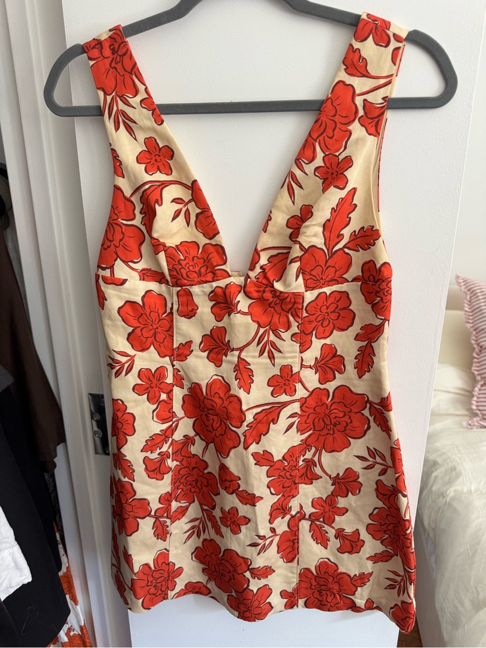 Hansen & Gretal Red Floral V-Neck Mini Dress on Cream